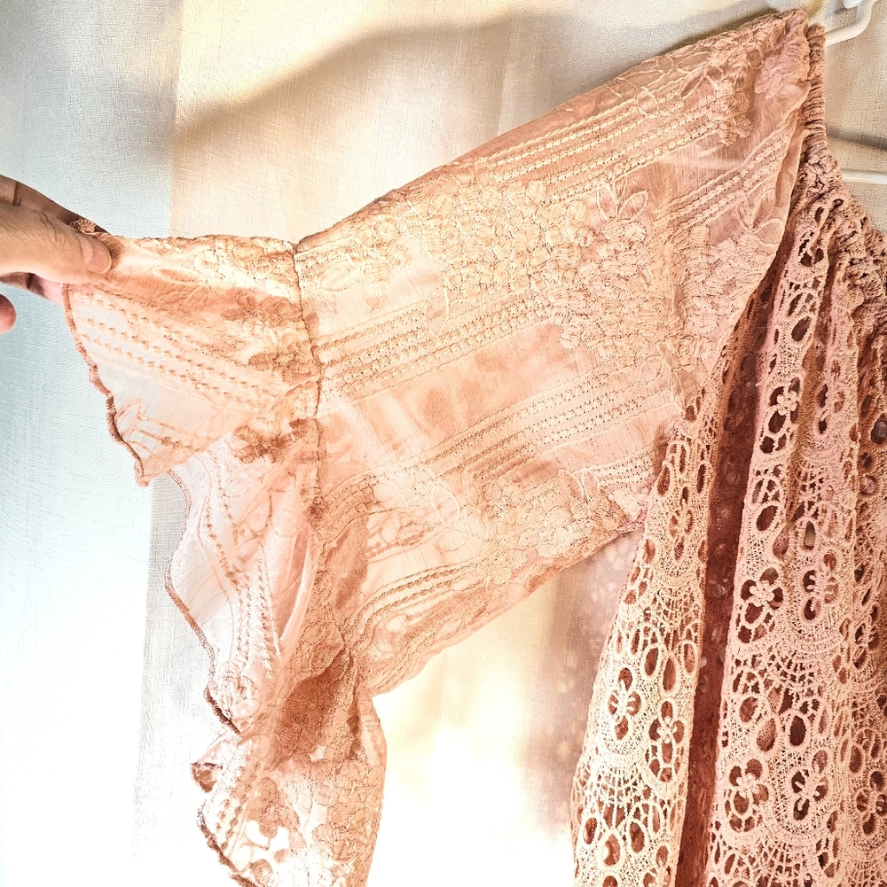 2/$20 Cato M Peach Lace Top - Picture 3 of 6